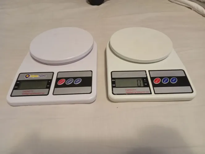 2 Balanças digitais para cozinha (De 0 ate 10.000 gramas)