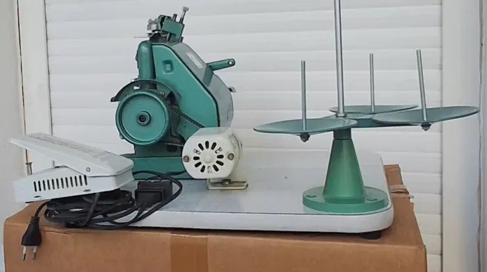 Máquina de costura Overlock portátil, marca Yamata, modelo GN1-6, 220V 