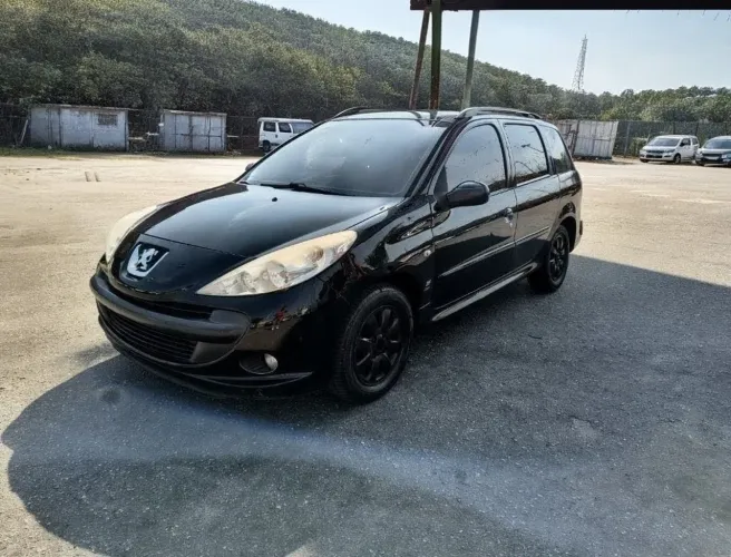 Peugeot 207 SW XR Sport 1.4 Flex 8V 5P 2009