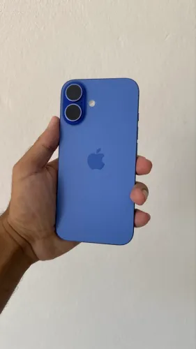 iPhone 16 - LEIA