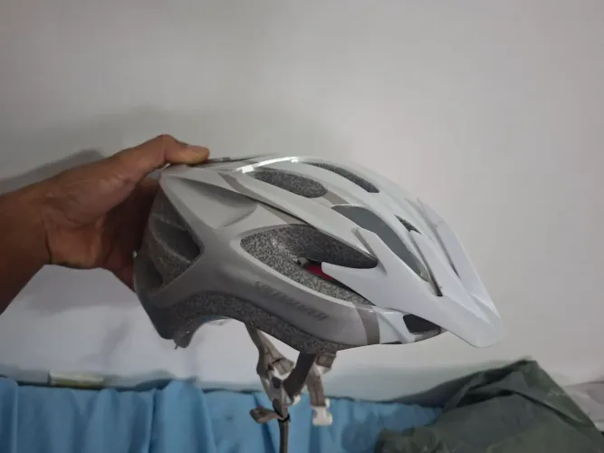 Capacete ciclismo specialized sierra 50-58cm