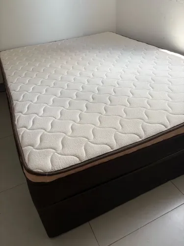 CAMA CASAL CONFORTÁVEL