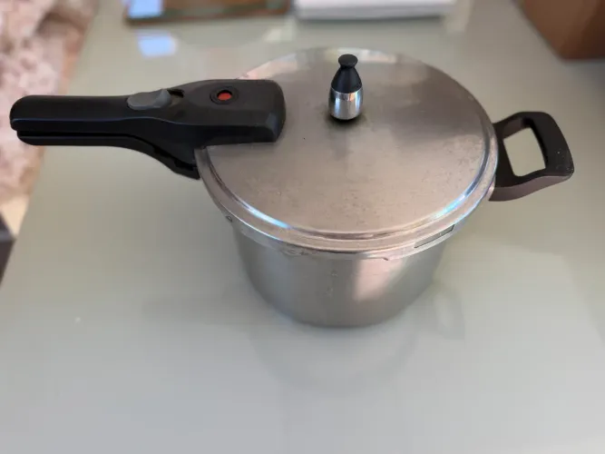 Panela de pressão de indução - Tramontina