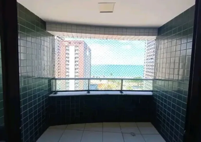 Vista Mar! varanda, 2 vagas de garagem!
