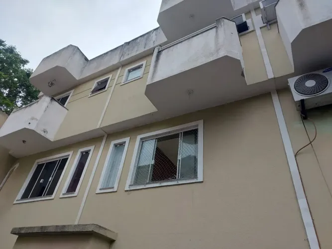 Imóvel para aluguel possui 63 metros quadrados com 2 quartos em Piedade - Rio de Janeiro -