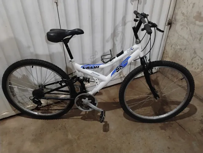 Bicicleta Track CALOI SK pro aro 26...PARCELO NO CARTÃO