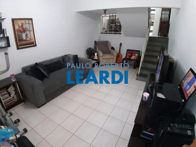 CASA EM CONDOMÍNIO - CONJUNTO RESIDENCIAL VISTA VERDE - SP