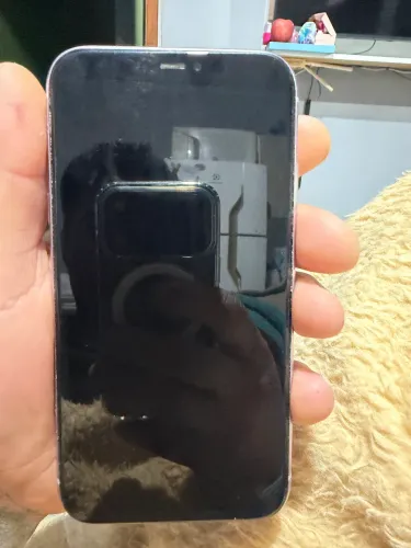 Vendo iPhone 11 lilás