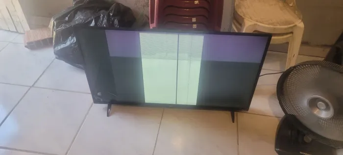 SmRt TV Roku da aoc 43 tela quebrada