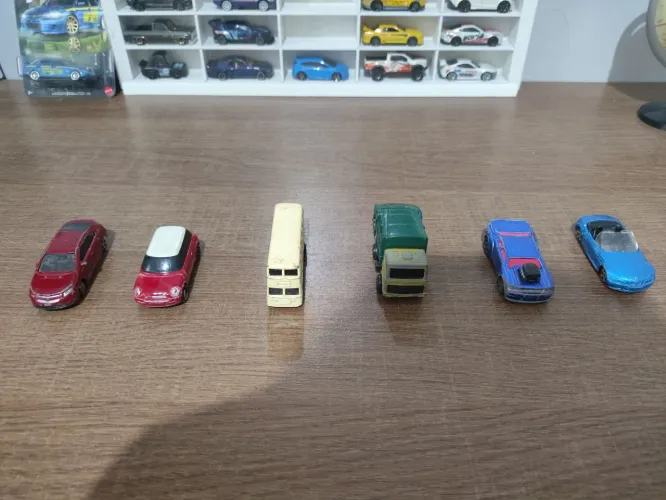 Maisto Originais - Lote com 6 Carrinhos