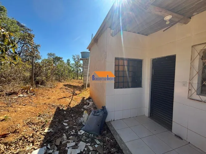 Sítio em Lote de 1.800 m², com casa de 2 quartos, Bairro Palmeiras, Caetanópolis/MG