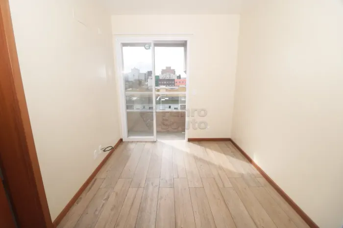 Apartamento de um dormitório com Sacada e Churrasqueira a Duas Quadras da UCPEL e da UFPEL