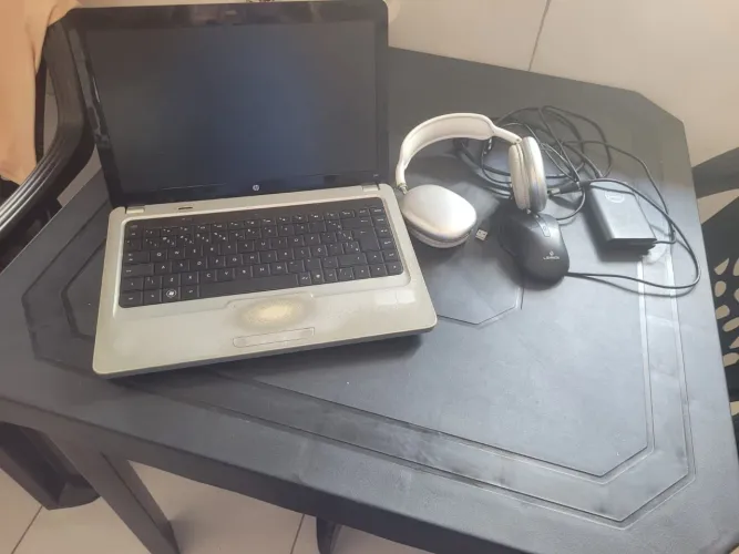 Notebook HP Core I3 funcionando tudo 