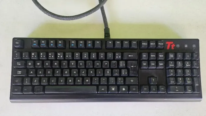 Teclado Thermaltake Meka G1 Abnt2 Mecânico Cherry Mx Black