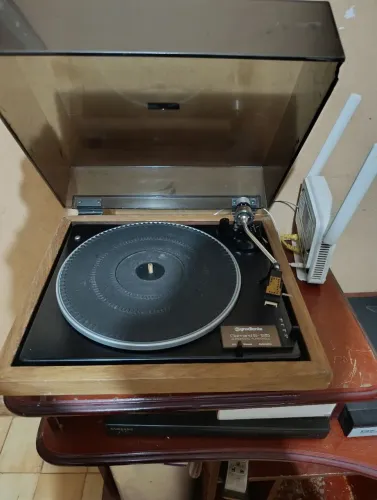 Toca disco gradiente em ótimo estado de conservação