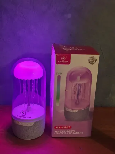 Luminária RGB e Caixa de Som Kapbom (água viva).