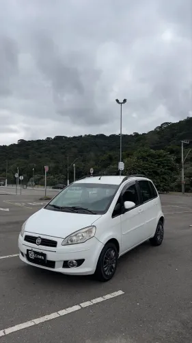 Fiat Idea Attractive 1.4 Fire Flex 8V 5P 2011