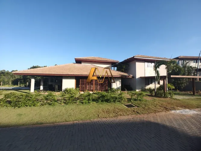 Casa à venda no bairro Praia do Forte - Mata de São João/BA