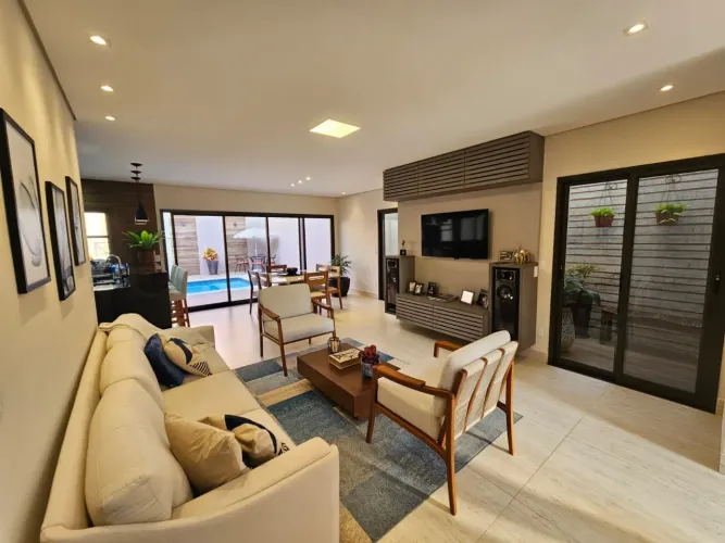 Casa em Condomínio, à venda, em Jundiaí - Residencial dos Ipês - Engordadouro - Excelente