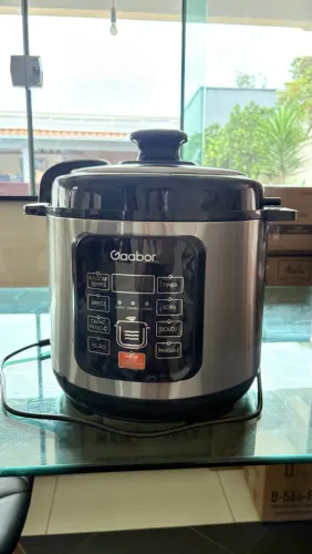 Panela de pressão elétrica