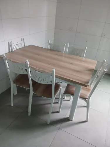 Conjunto de mesa de jantar com 6 cadeiras