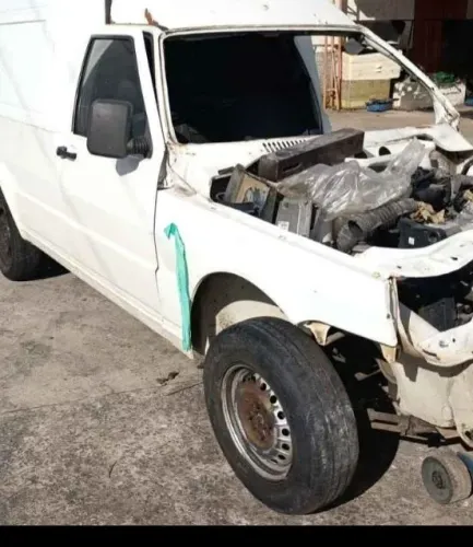Soldas e reforço da frente da fiorino 