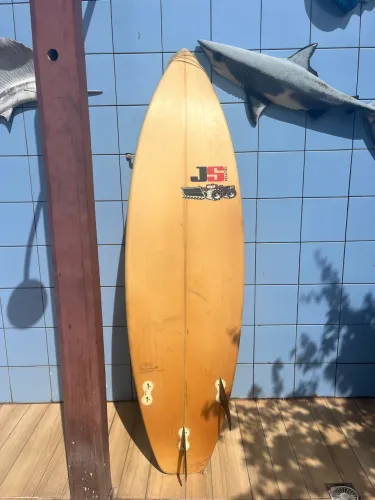 Prancha de Surf JS usada 2x