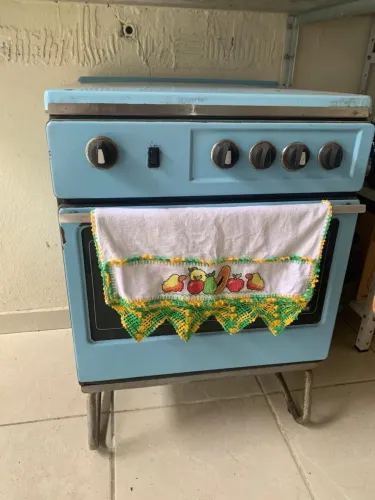 Fogão Vintage Azul 4 Bocas Anos 70/80 (Relíquia / Decorativo / Uso)