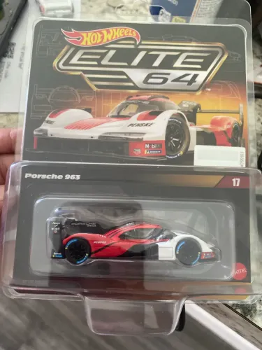 Hot wheels Elite 64 Porsche 963