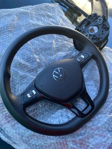 VOLANTE VOLKS BLACK PIANO. ( INTERFACE FEITO PROS PIONEER.)