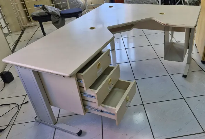 Mesa de trabalho 
