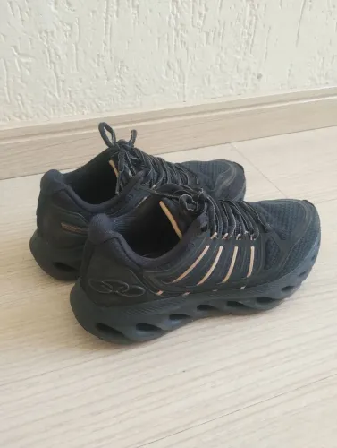 Tênis 33