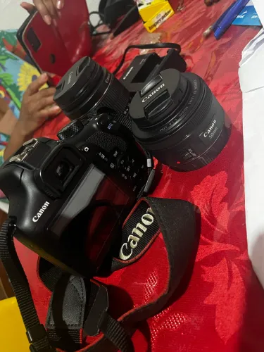 KIT MÁQUINA FOTOGRÁFICA CANON T-6 WI-FI CLICKS 17693 + LENTE DE 18-55mm