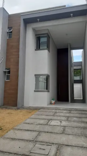 Casa com três suítes na Sapiranga - 150m²