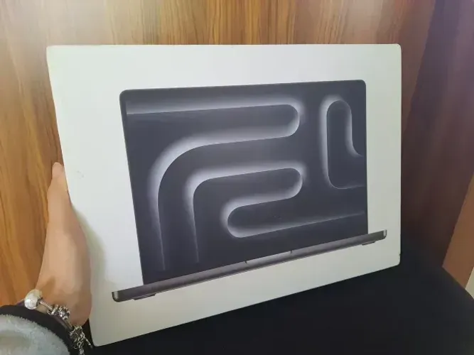 MacBook Pro M5 Pro 16 24GB / 1TB Lacrado Novo Aceito Cartão Ate 6x sem juros