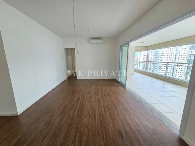 Apartamento à Venda, Condomínio Páteo Barra, Barra Funda/ 145m²/ 4 dormitorios 2 suítes/ 3