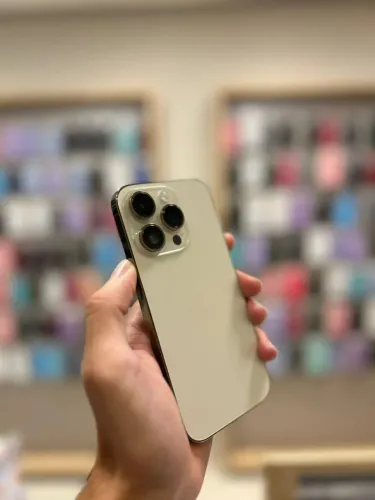 Seminovo - iPhone 14 Pro 128GB Dourado 84% - Retirada Loja Savassi