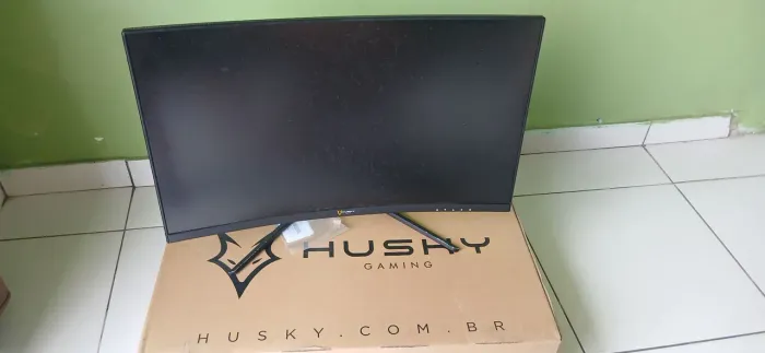 MONITOR COM DEFEITO