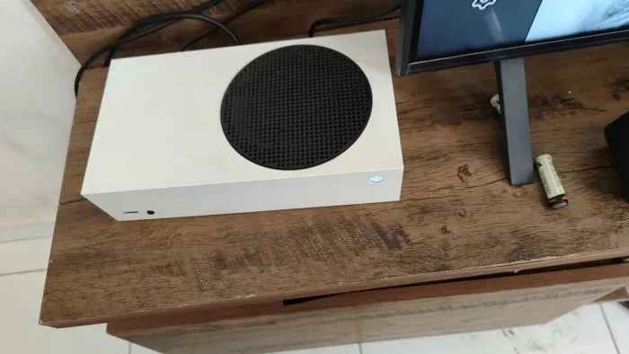 Vende-se Xbox Séries S 