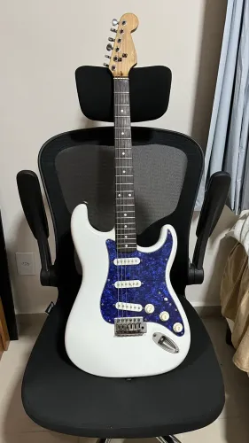Guitarra Stratocaster Fender Squier EXCELENTE