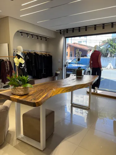 Vendedora com EXPERIÊNCIA