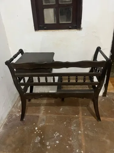 Vendo móvel antigo madeira