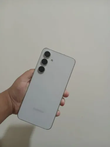 Samsung S24 FE 256GB - IMPECÁVEL 