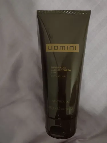 Shampoo masculino uomani O Boticário