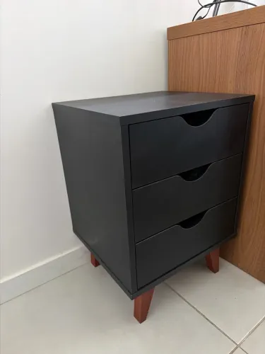 Mesa de Cabeceira Tok&Stok Lin - 3 Gavetas