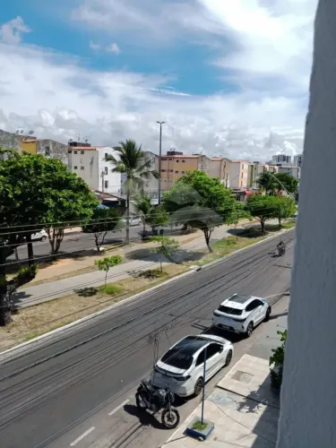 Ponto Comercial à Venda na Farolândia com 13 Salas com Banheiro Privativo
