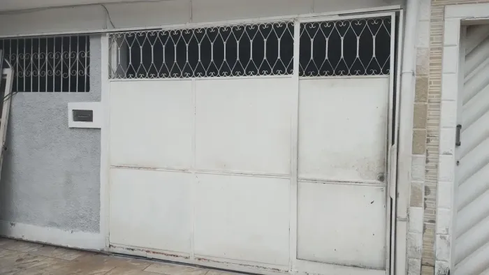 Vendo kit portão, portas, grades e janelas.