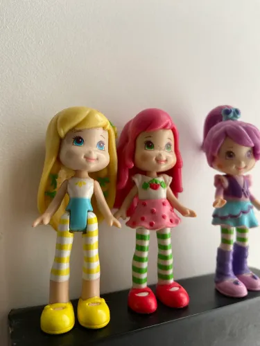 Lote bonecas Moranguinho Berry Bitty City (Hasbro, 2009/2010)