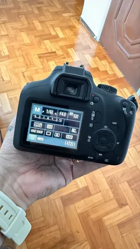Câmera Canon EOS T100 + Kit Completo | Excelente Estado