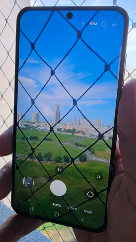 Samsung Galaxy S23 - 128GB Snapdragon 8 Gen 2 - SM-911B